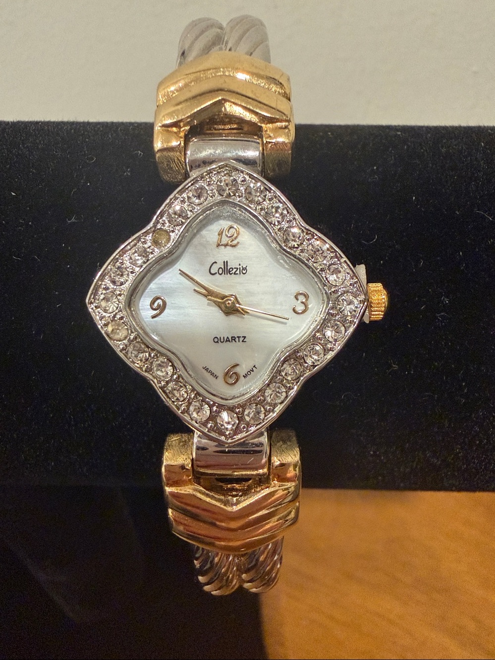 Collezio Two-Tone Rhinestone Cuff Quartz Bracelet Watch vintage women’s